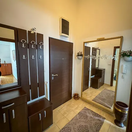 50 Apartment *